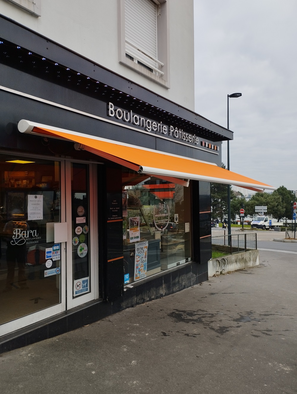 store banne devanture boulangerie